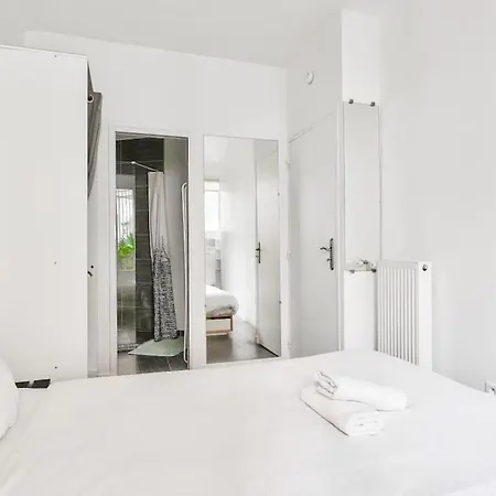 Apartment Flat 2min From Porte De Vanves Metro Station Paris