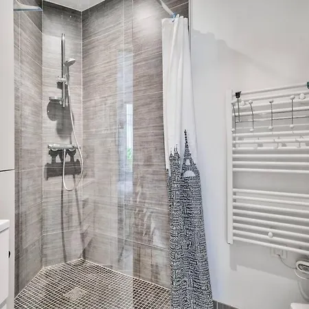 Apartment Flat 2min From Porte De Vanves Metro Station